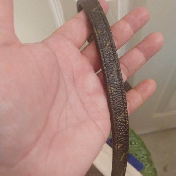 Louis Vuitton Monogram Bucket Pouch PM with Strap - Picture 10 of 14